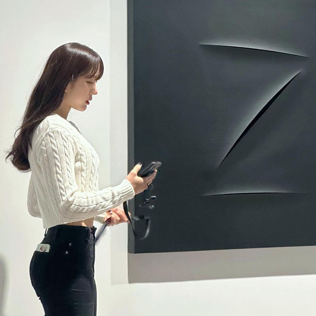 미술관 간 오요안나 기상캐스터