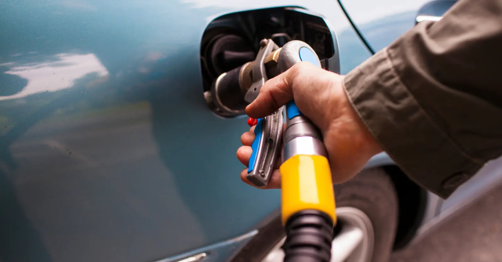 시장 혼란 방지 조치: 매점매석 단속과 유류 관리 고시