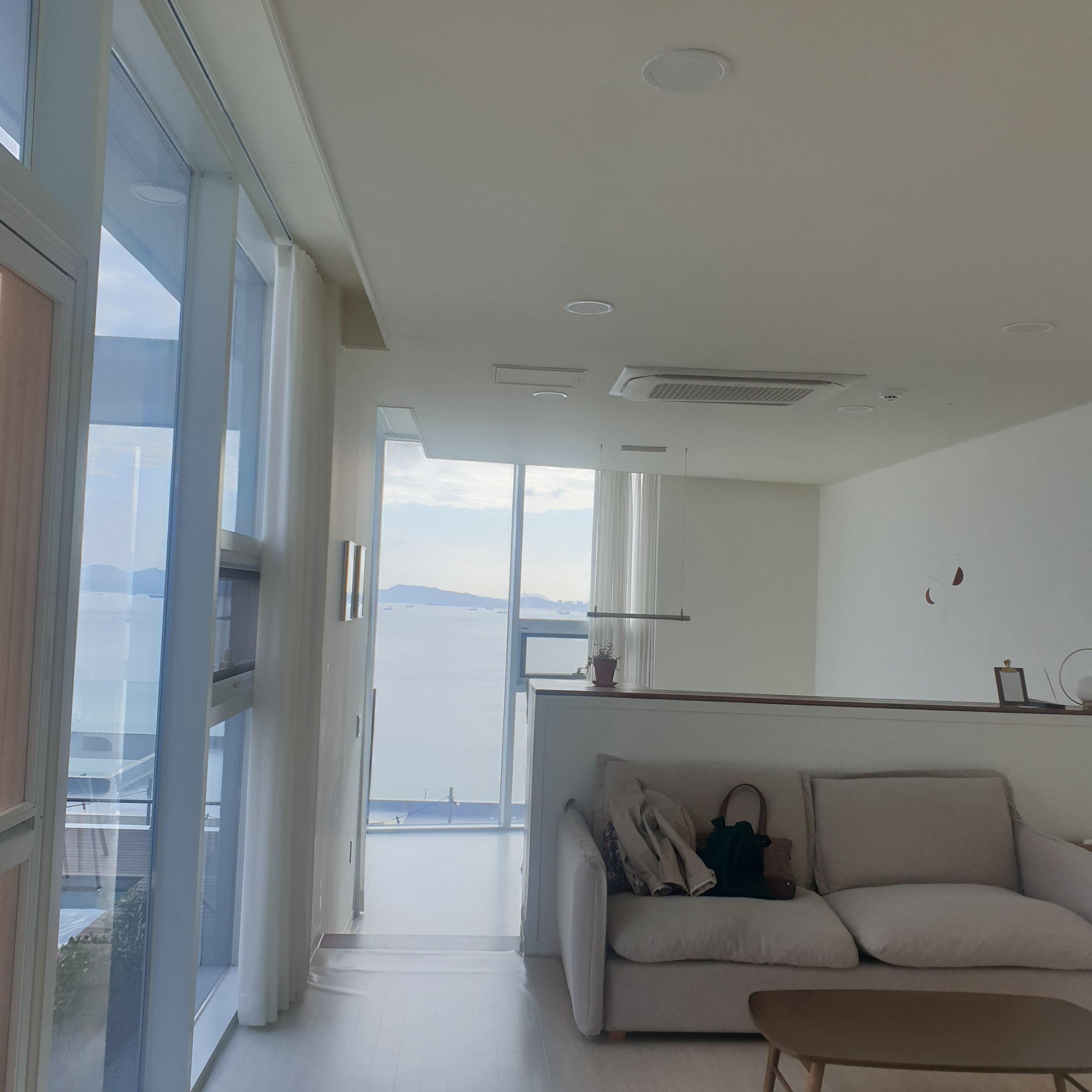 거실에서 본 풍경