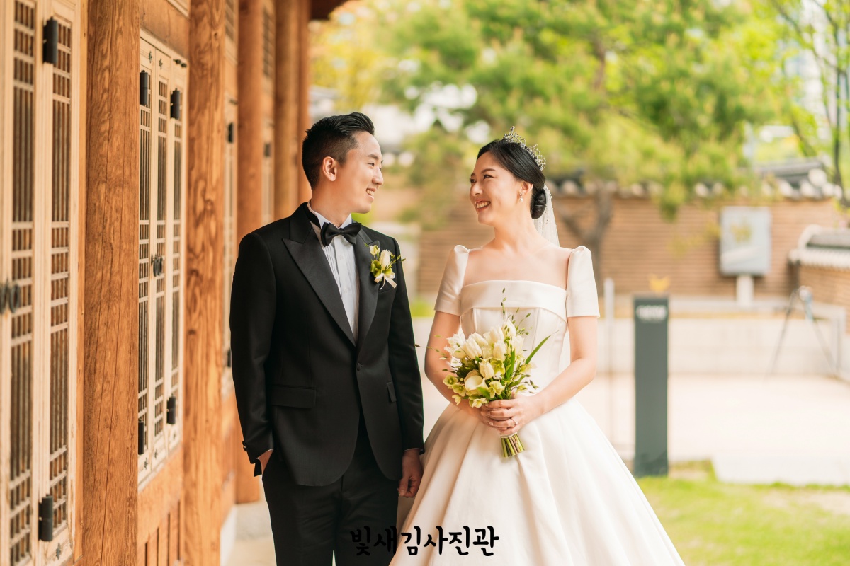 경원재 본식스냅 한옥웨딩 야외결혼식 4