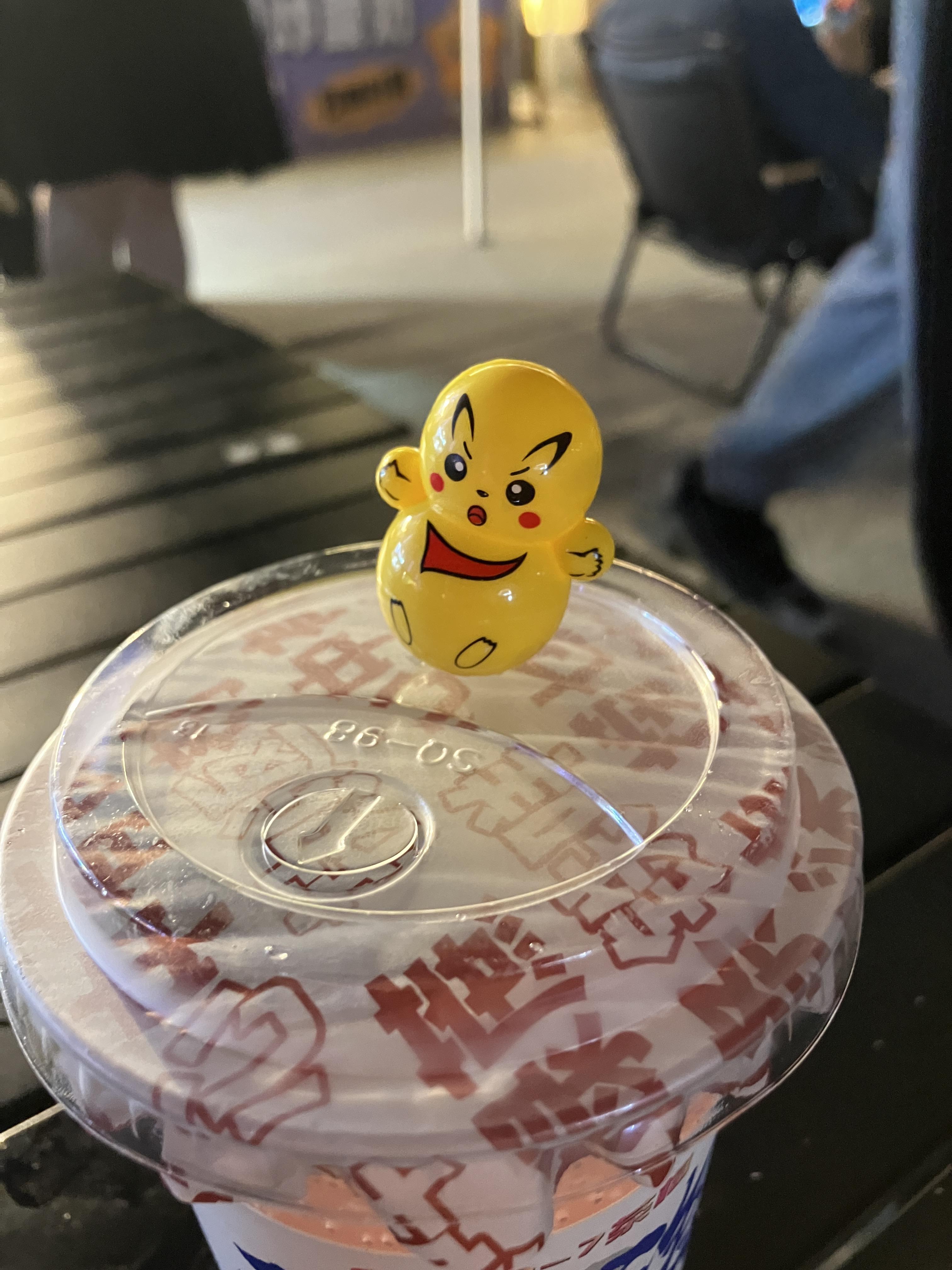 중국 거리카페 작은인형