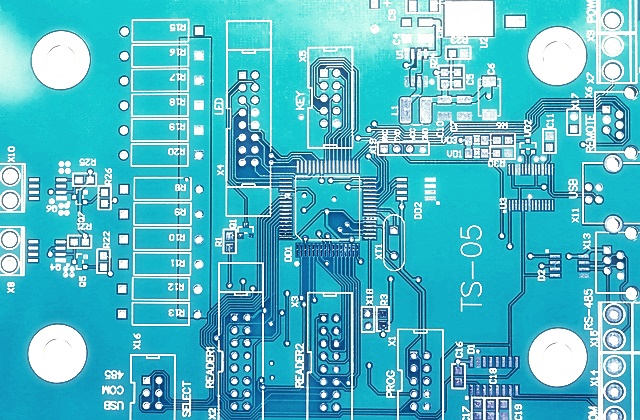 아이에스티이 주가분석