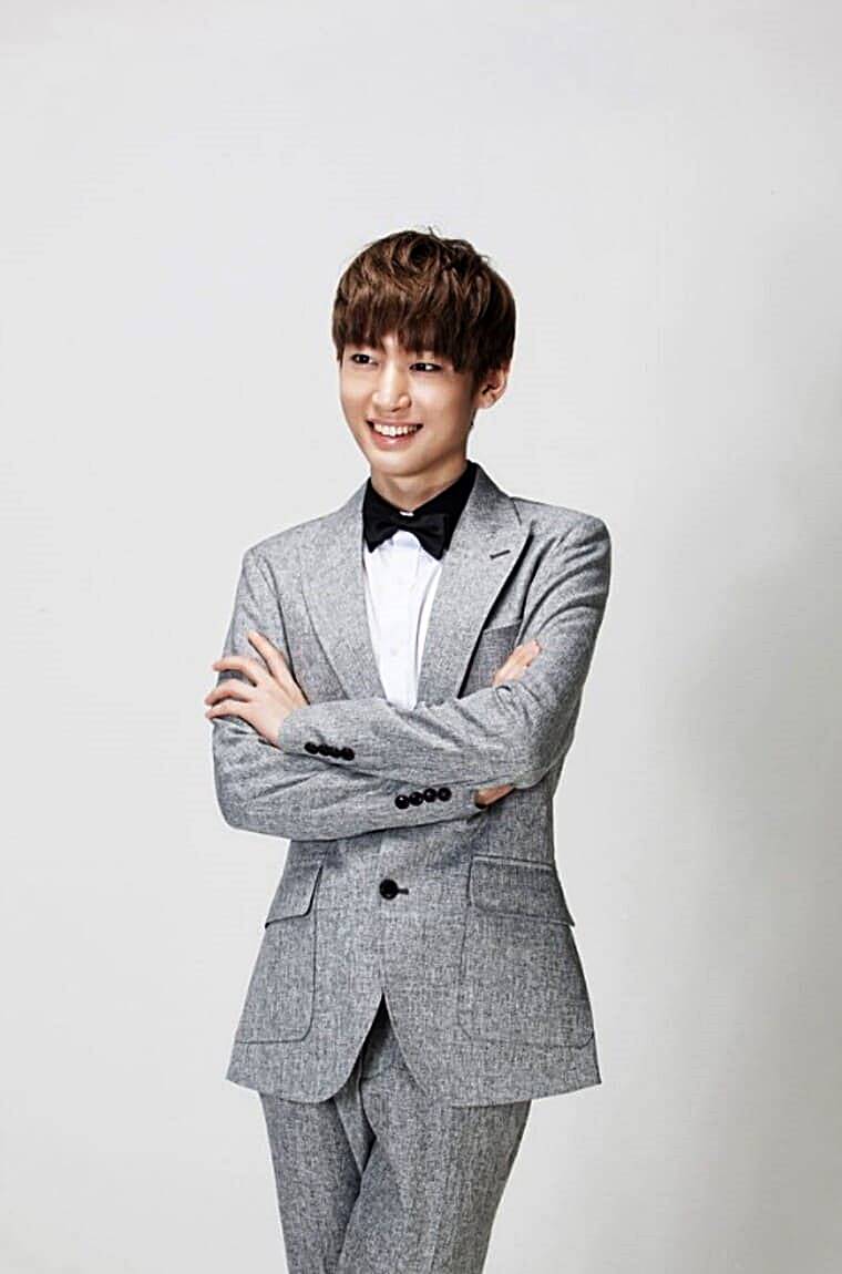가수-김용빈