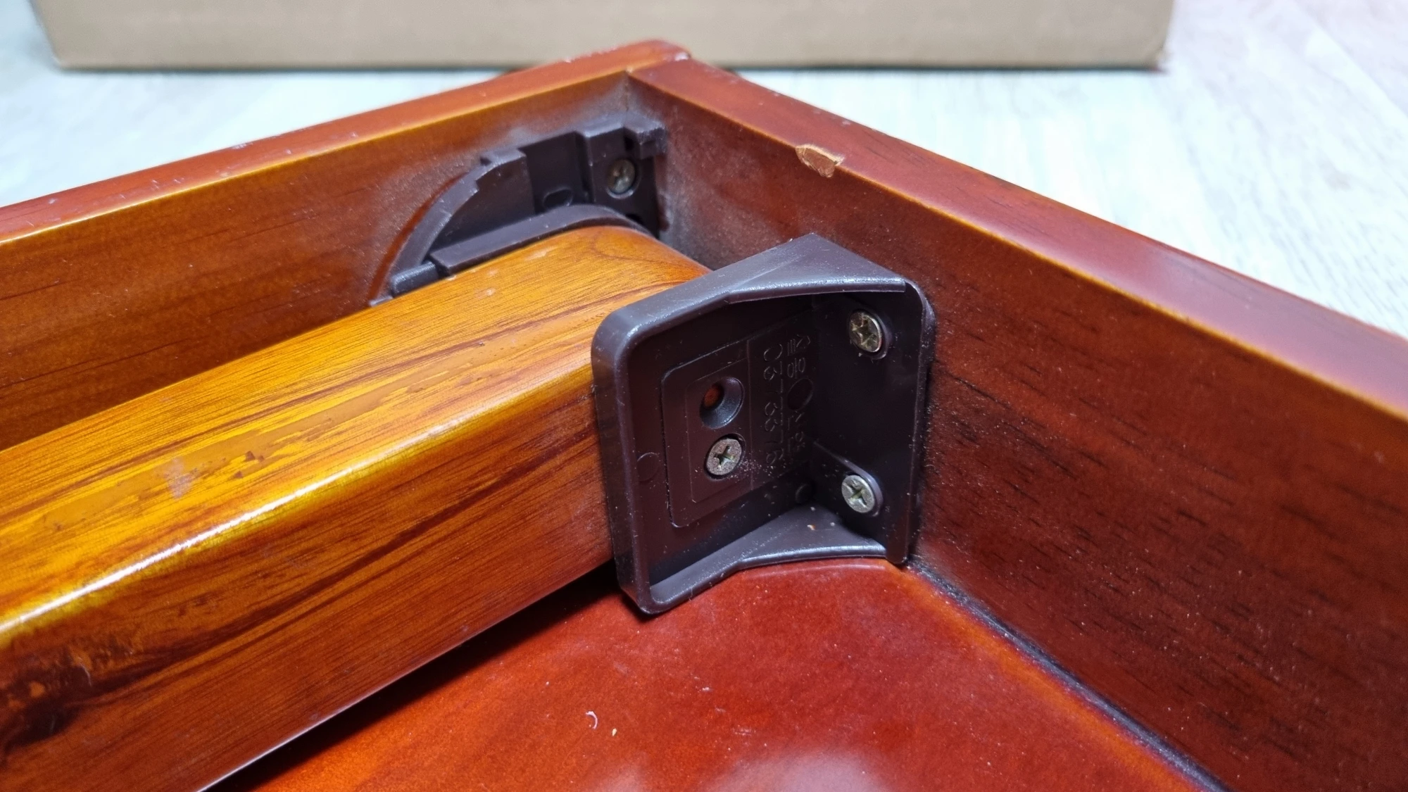 제사상 다리 고정 모습