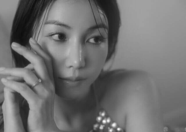 김옥빈, 웨딩 화보 공개에 팬들 &lsquo;혼란 폭발&rsquo;