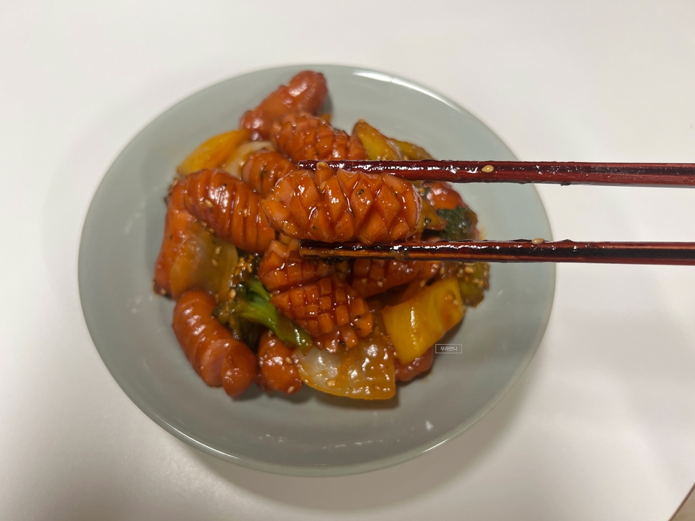 소세지 칼집내기 어렵지만 예쁘다