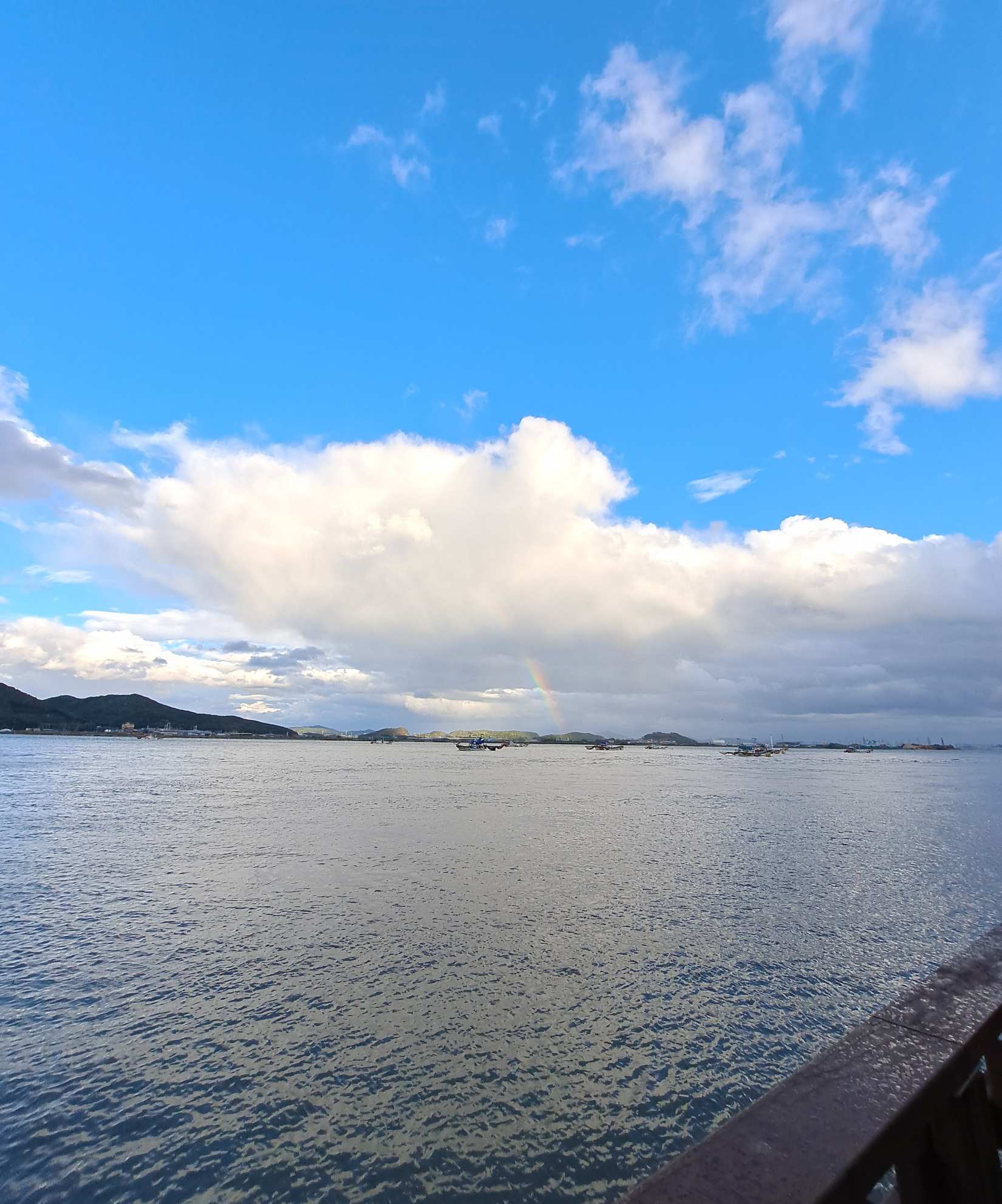 황산도 구름사이 무지개