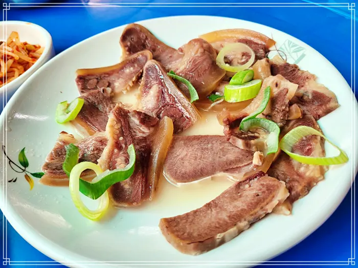 홍성 소머리 국밥 거리 맛집 소머리국밥, 소머리수육