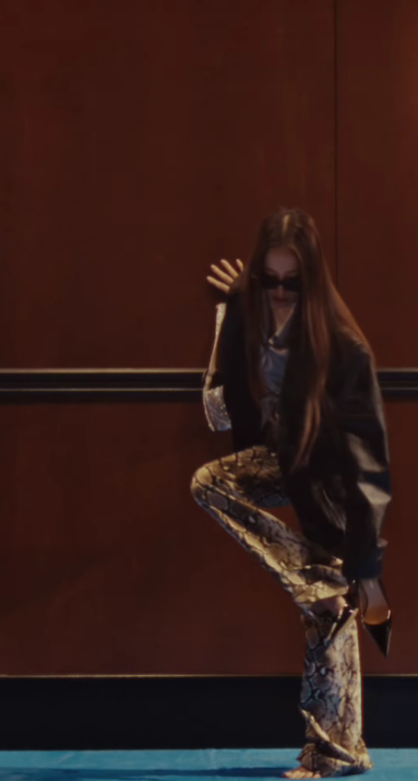 크리스탈 (Krystal) Solitary