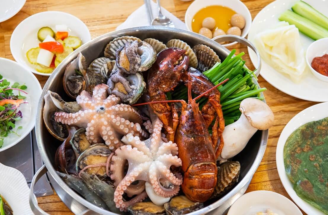 생생정보통 바닷가재해물탕 인천 부평 맛집 고수의 부엌