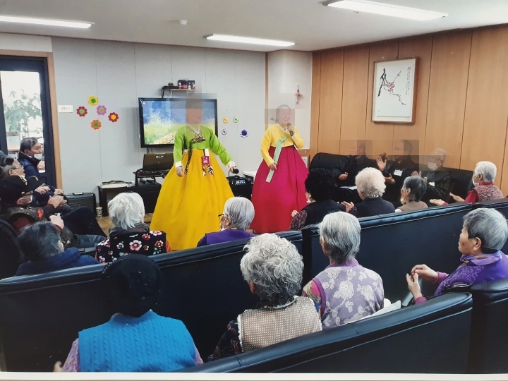 노인-춤-공연