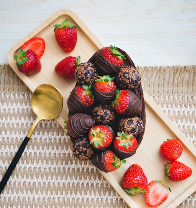 초콜릿과 궁합이 좋은 과일