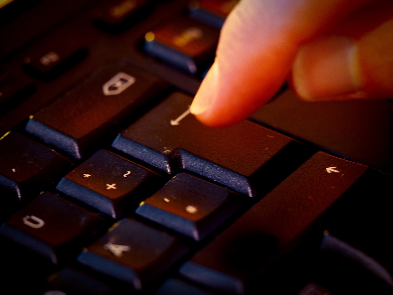 초보 직장인을 위한 결재&middot;승인 요청 루틴 (결재라인, 자료 준비, 확인 습관)