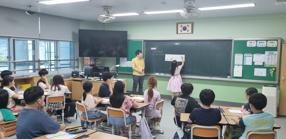 교사 정년퇴직 나이