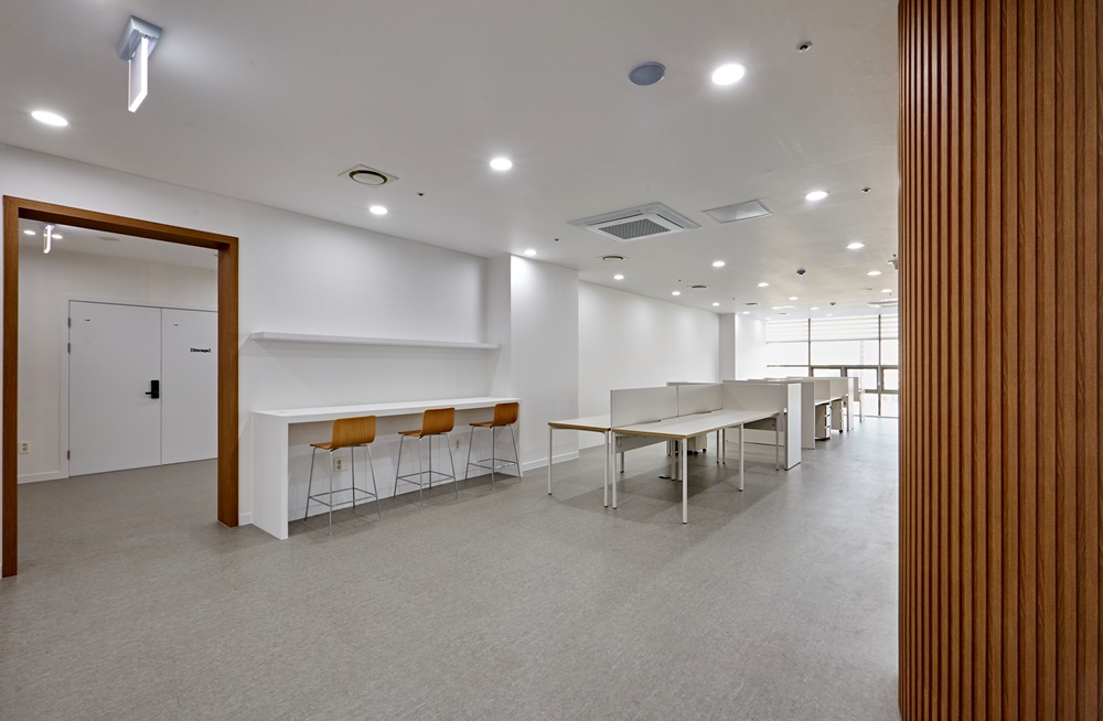 화이트우드오피스디자인