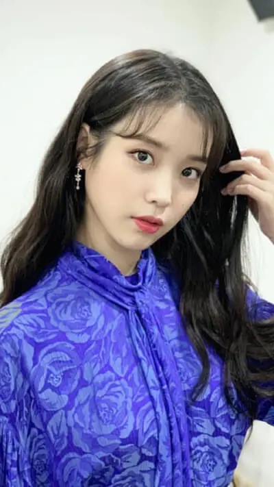 아이유-셀카