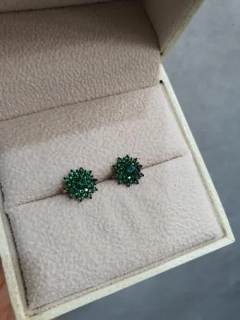 피부과 전문의가 알려주는 초록색 귀걸이 대처법에 대해_12