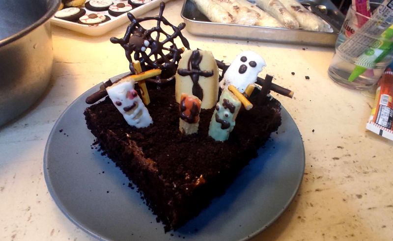 식빵묘지 케이크 완성사진