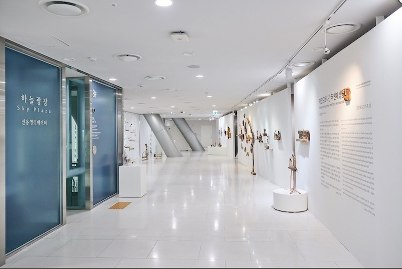 서울시청 하늘광장 갤러리 전시공간 사진 모집 공모 신청 방법 기간 결과 작가 작품 지원금