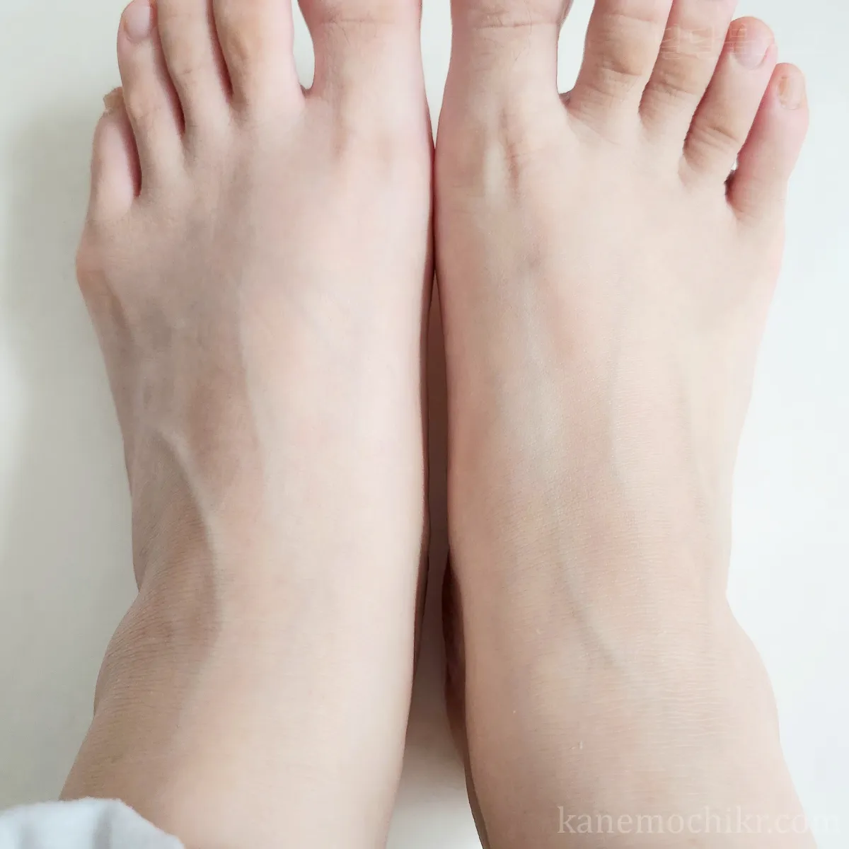 다이소-가성비-화장품-풋케어팩-사용후기