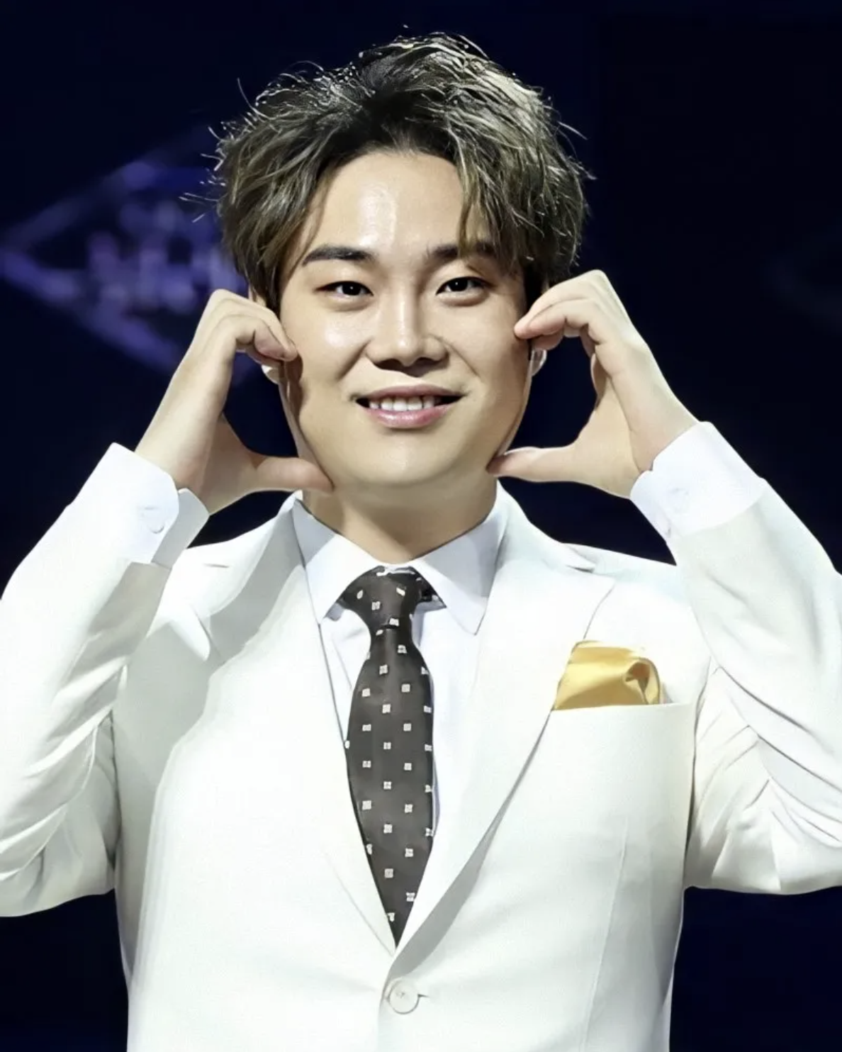 유재환 활동