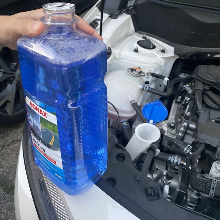 소낙스-더뷰-워셔액-넣기-전-모습