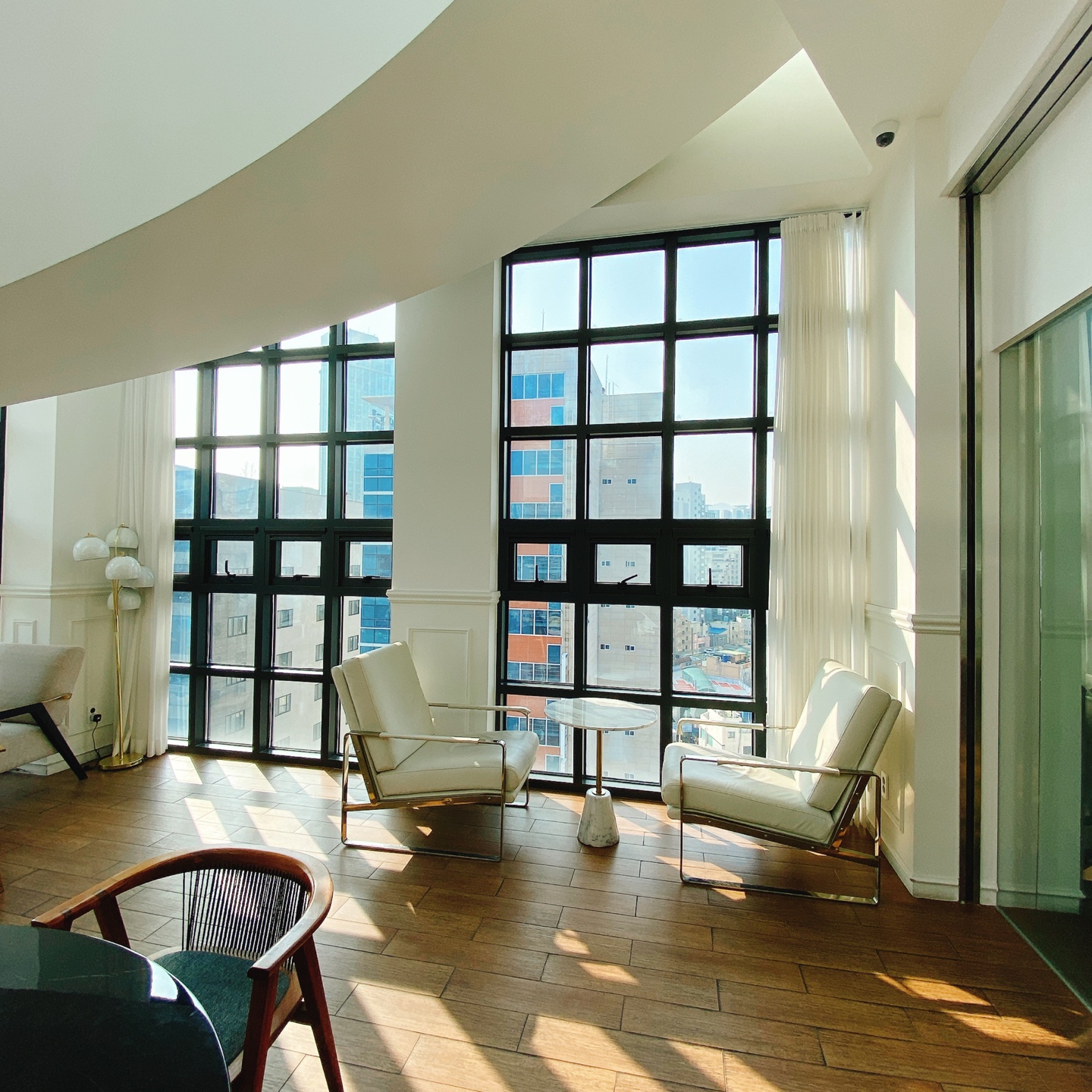 부산 서면역 부산시민공원 스페이스앤무드 카페