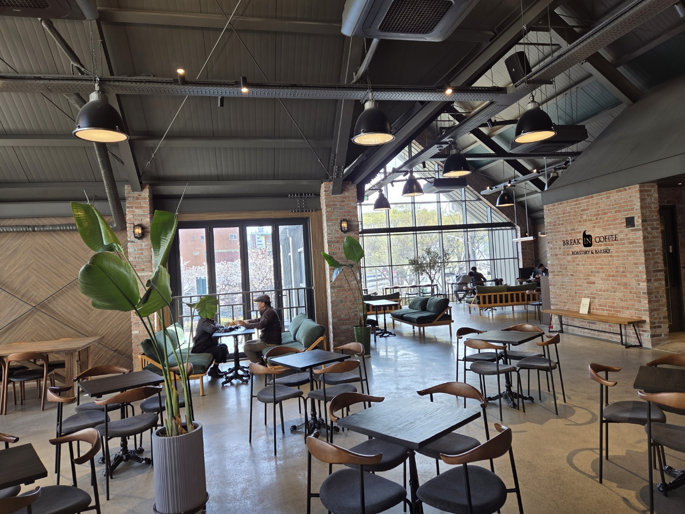 브레이크 인 커피 기장점 1