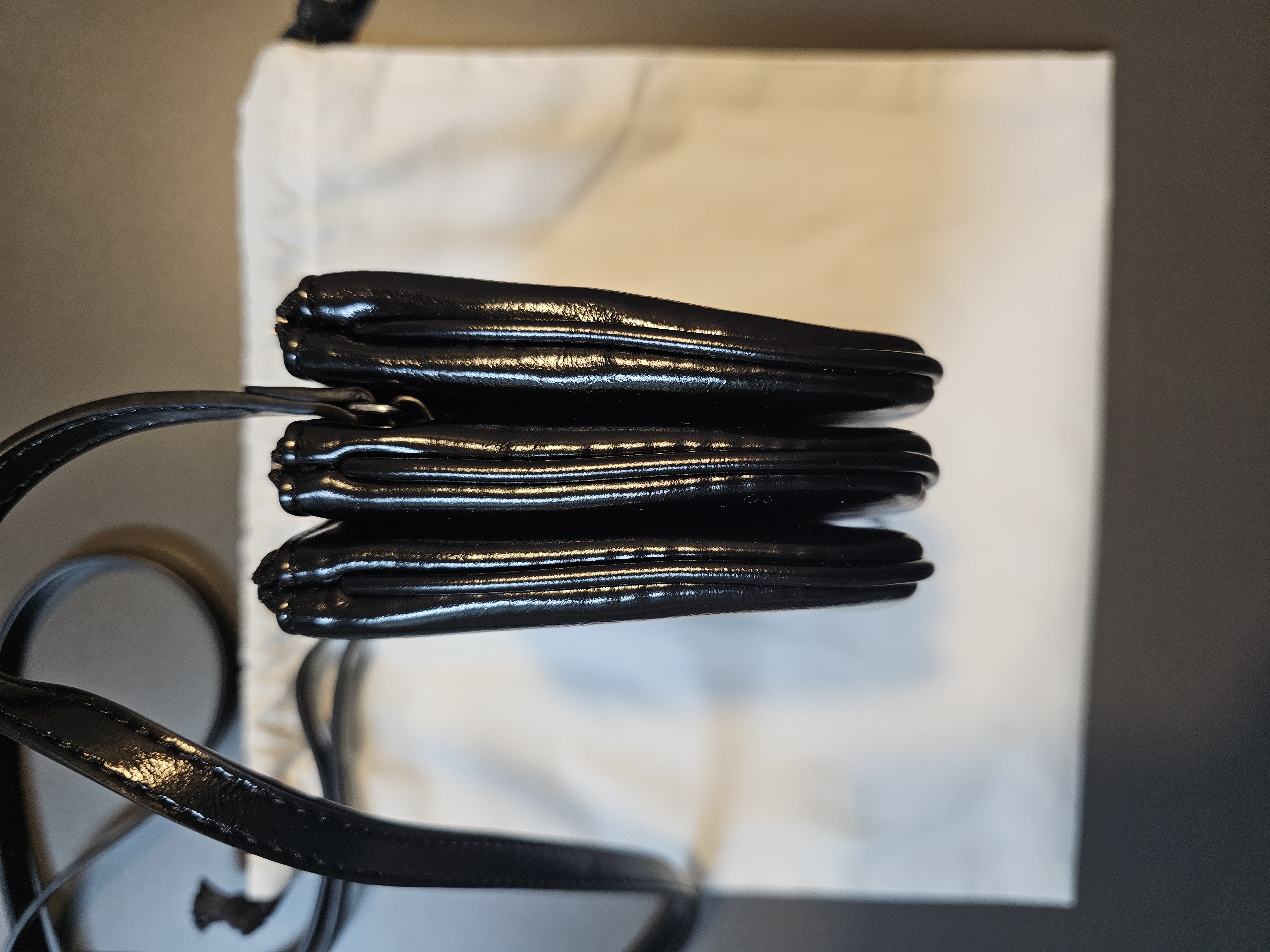 스탠드오일 가방 측면