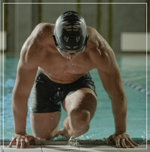 수영-근육질많은남성사진