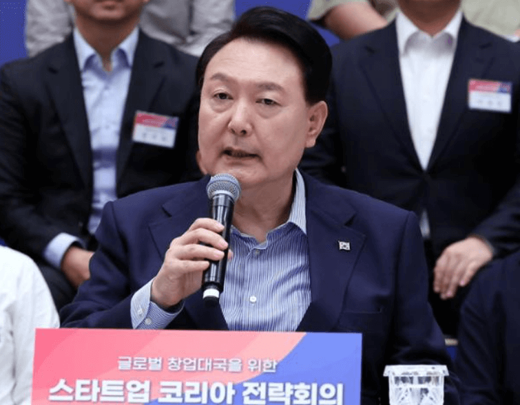 연설 중인 윤석열 대통령