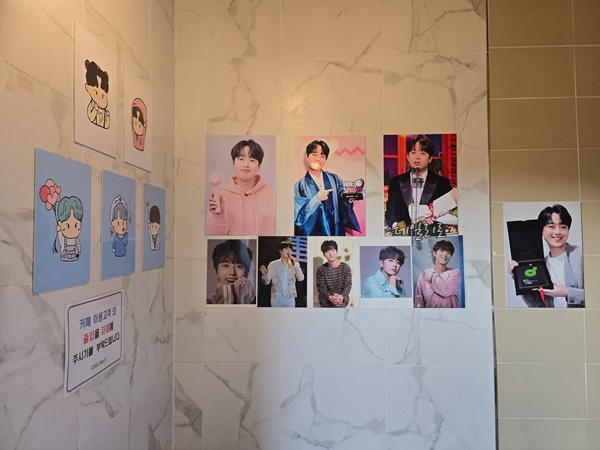 카페_찬스_입구