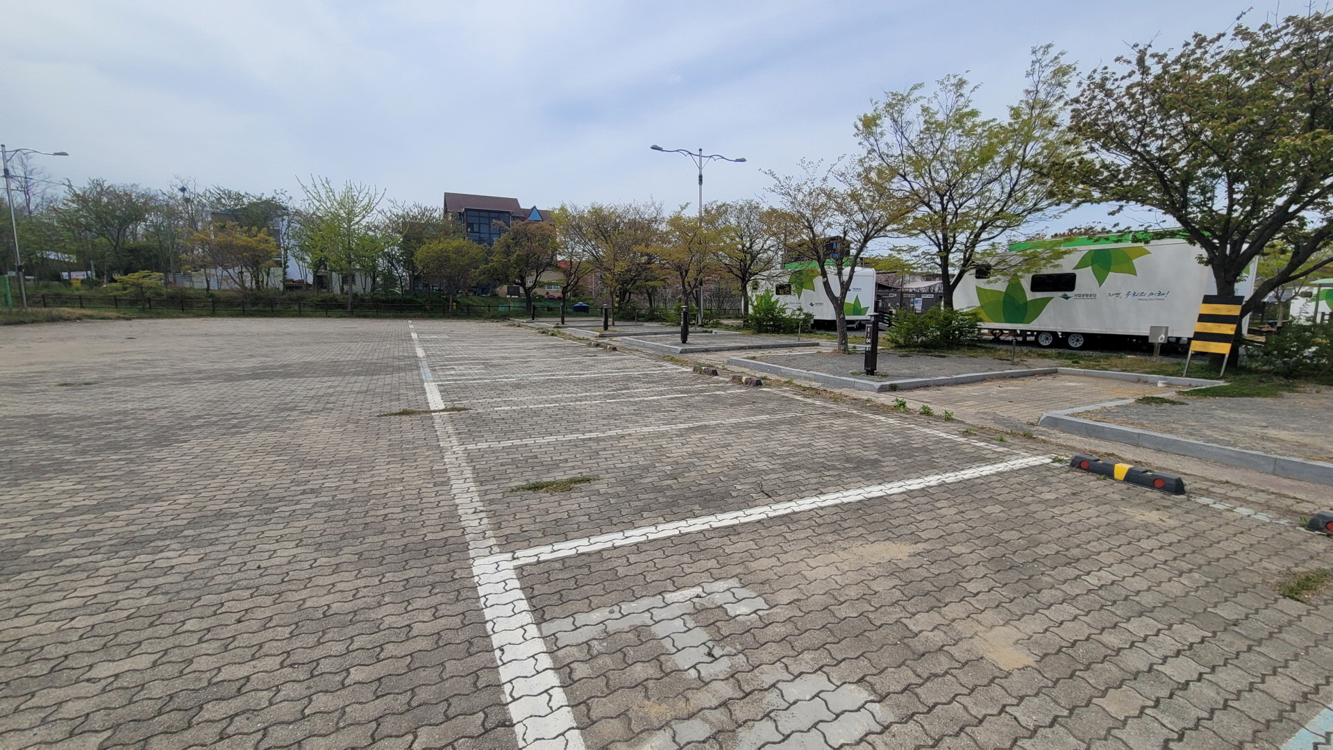 학암포 오토캠핑장 예약 명당 카라반