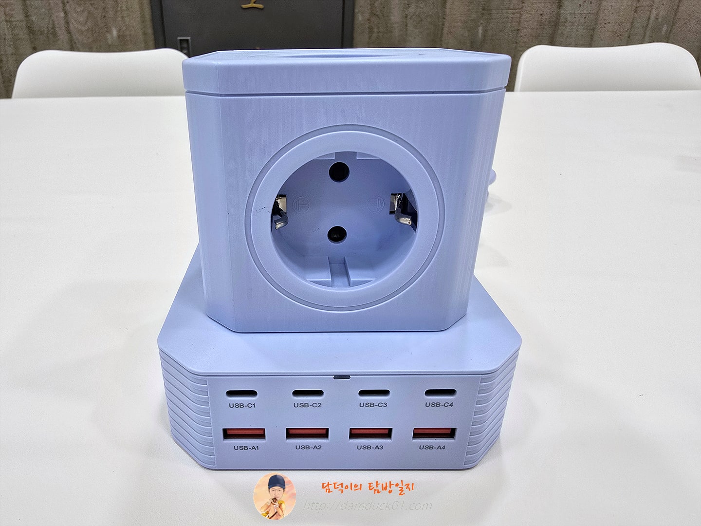 버티탭 버티컬 고용량 4000W 타워 멀티탭 큐브 9구 캠핑 여행 에어컨 디자인 2m