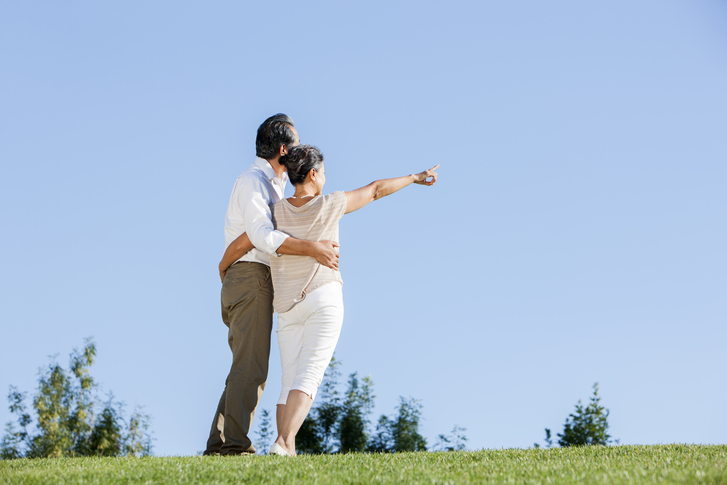 중년부부의 생활사진 이미지