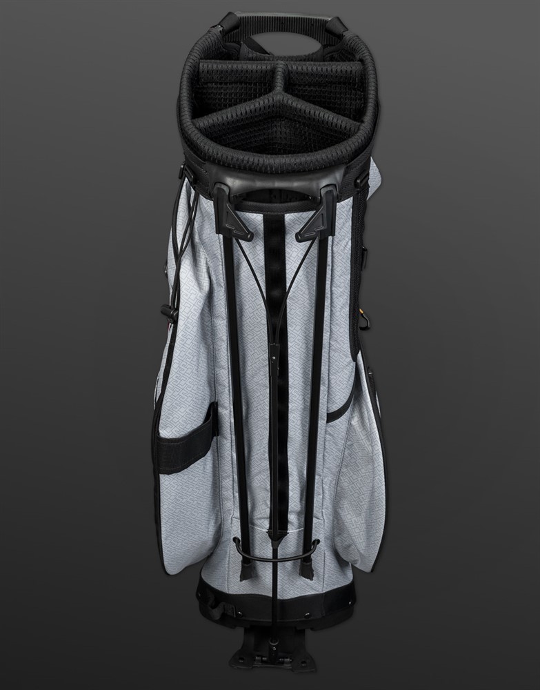 “Scotty Cameron SC Geo 스탠드백 상단 구조 — 클럽 분리형 4칸 구성”