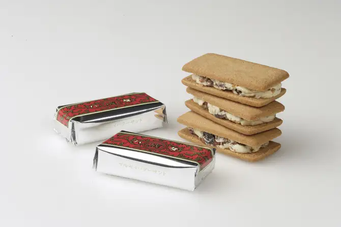 마르세이 버터 샌드 1개 145엔