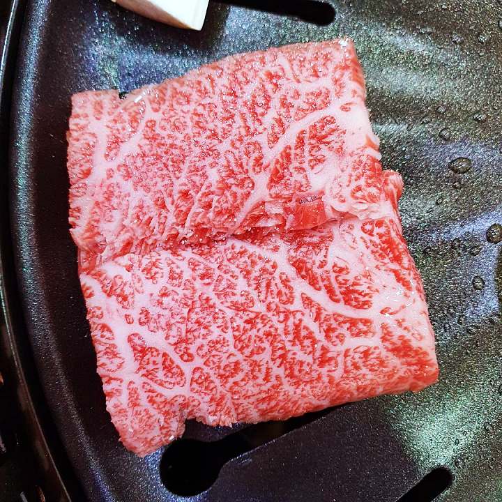 토요일은 밥이좋아 예산 예당호 출렁다리 광시한우 맛집 정육 식당 한우 암소 숯불 직화 구이 예산10미 현지인 추천 토밥 좋아 방송정보