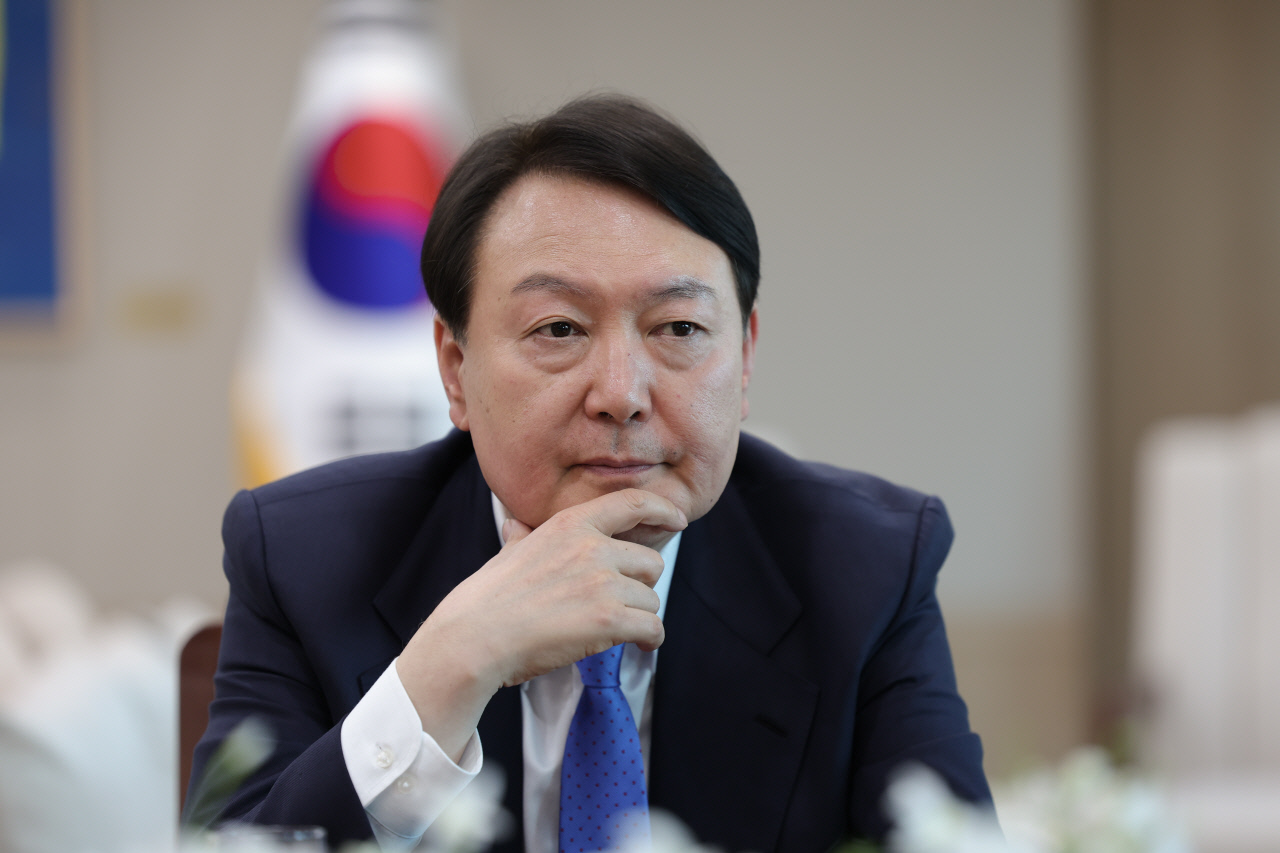 "뒤통수 맞았다"고 대통령이 말했다.