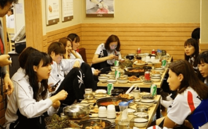 2014년도-여자배구대표팀-김치찌개집-회식