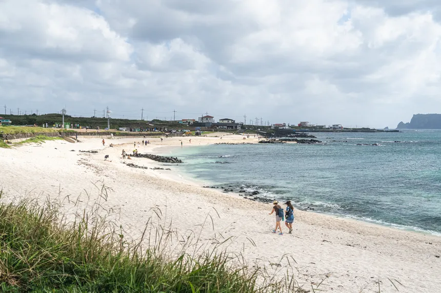 제주 우도 서빈백사의 반짝이는 산호 해변과 감성 가득한 여행 코스