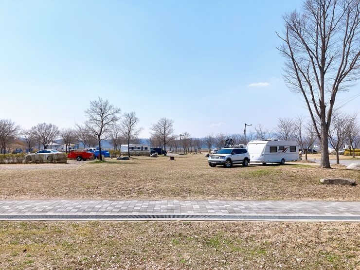 이포보 캠핑장 오토캠핑장 모습