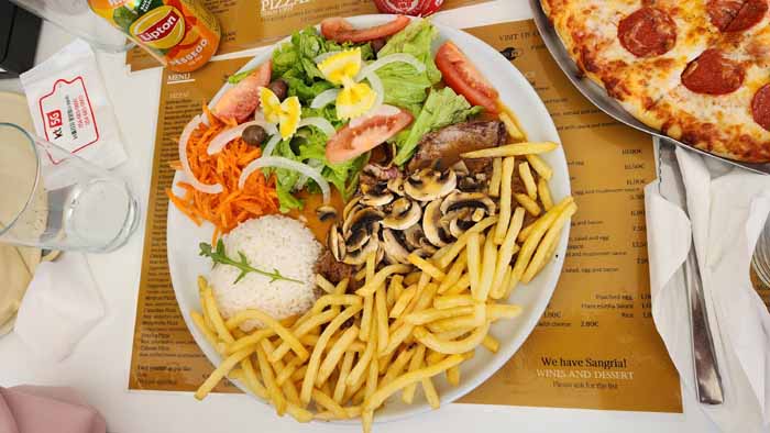 만족스러운 식사. 다양하게 배부르게. 가성비도 좋은 음식이었습니다.