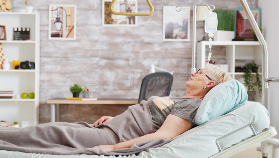 병실에 누워있는 환자