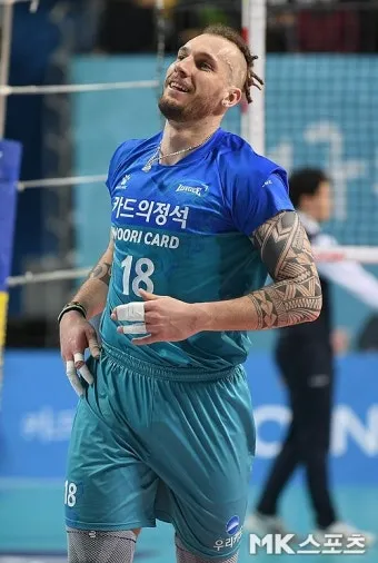 미스 반 데 로에 대표작 바르셀로나 파빌리온 건축미_25