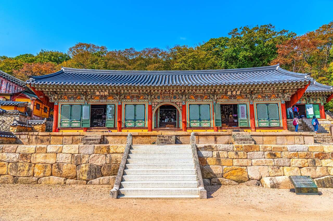 범어사 (Beomeosa Temple)