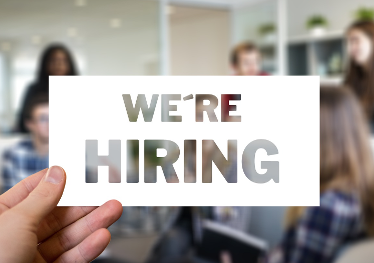 고령자 친화 일자리 확대 정책, 어떤 직종이 늘어날까?