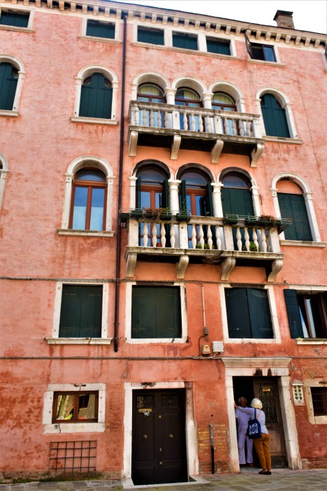 베니스에 사랑에 빠지게 만든 8가지