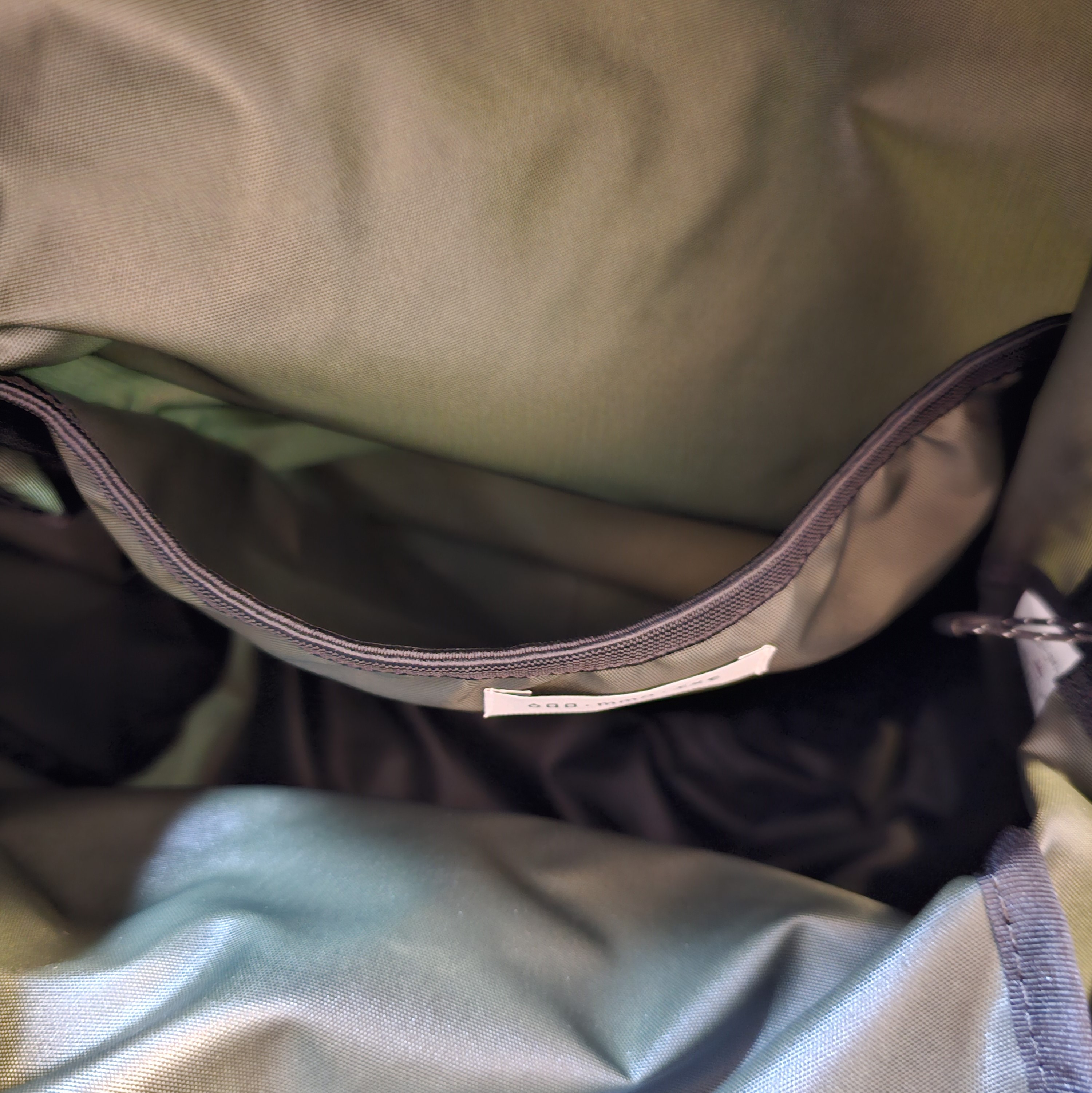 가벼운 여행가방&amp;#44; 에메모가든 백팩