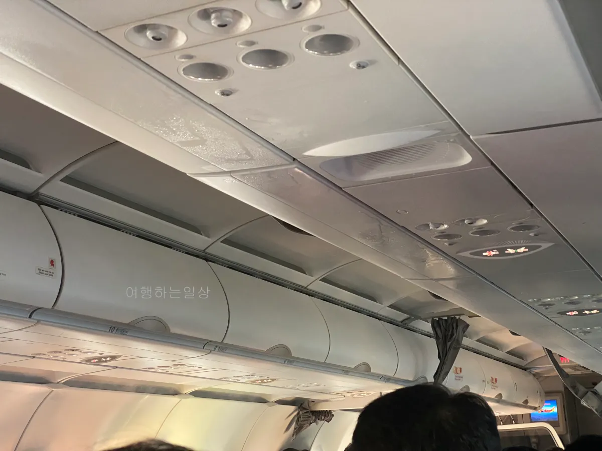 나트랑-인천공항-제1터미널-비엣젯-왕복이용-VJ838-일반석-후기-및-좌석공간